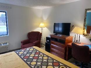 Americas Best Value Inn West Frankfort Quarto foto