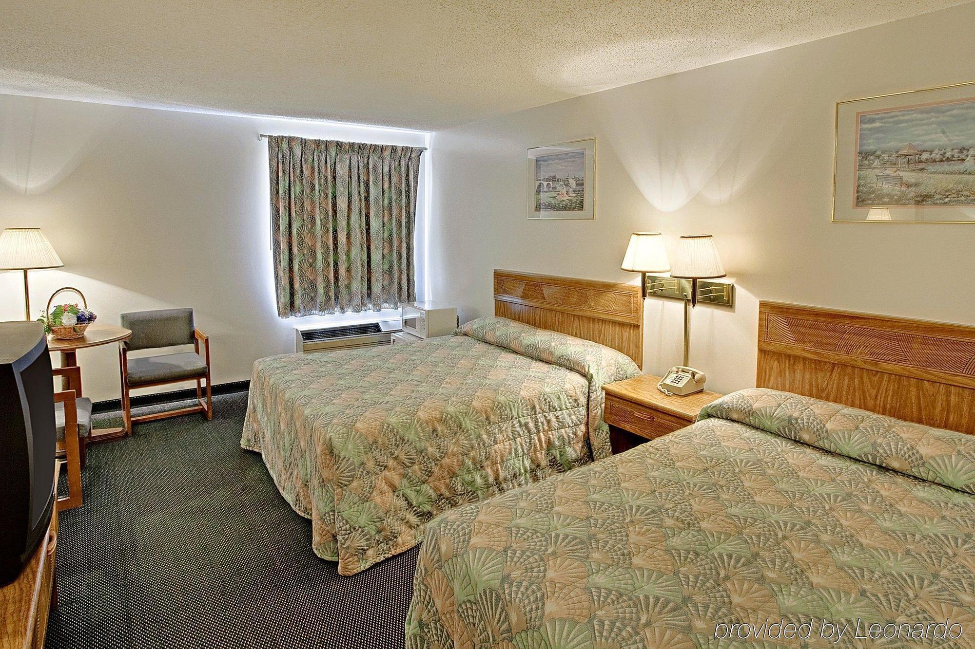 Americas Best Value Inn West Frankfort Quarto foto