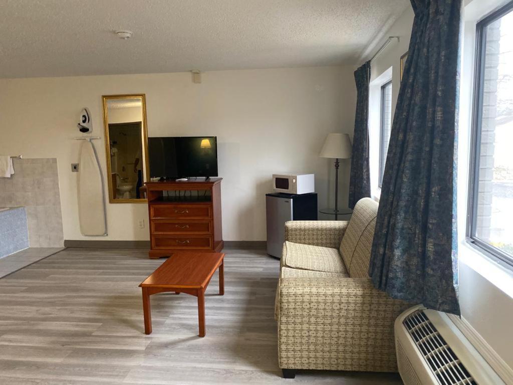 Americas Best Value Inn West Frankfort Exterior foto